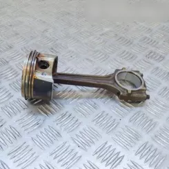 Поршень Volkswagen Golf V 038107065H