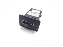 Роз'єм / USB-роз'єм Nissan Micra K14 284H3-5FA0C 031810921B