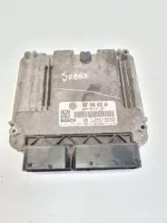 Контролер/модуль ЕБУ Skoda Octavia Mk2 (1Z) 06F906056AK 1039S07854 0261S02033