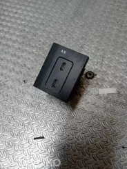 Роз'єм / USB-роз'єм Mercedes-Benz A W177 A2478200301 0271690
