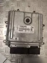 Блок керування двигуном Volvo V50 31272463AA 0281012103 1039S1837