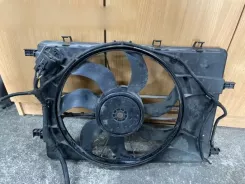 Кришка вентилятора радіатора Opel Astra J 1645701 0130308451 13281777