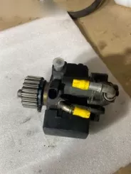 Volkswagen Polo V 6R Насос високого тиску 03L130755E 040611090832