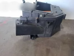 Корпус повітряного фільтра Volvo XC70 30636830 0281006877