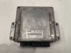 Контролер / модуль ЕБУ Opel Vivaro 8200204836 1039S02345 0281010632