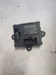 Блок керування дверима Volvo V70 31343025AC 1010253601