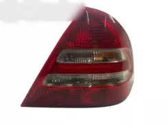 Задній ліхтар Mercedes-Benz C W203 82166070 -ULO-3312