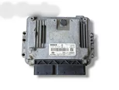 Комп'ютер / контролер двигуна Hyundai i30 0281017434 39113-2A461