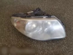 Фара Chrysler Voyager 04857830AB