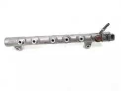 Впорскувальна рампа Volvo V40 31303612 02b05517 11u244737