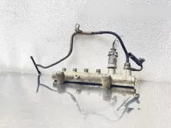Opel Astra G Рейка впорскування 0445214049 033794L1