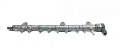 BMW 5 G30 G31 Рейка впорскування 8571569 000157L1 0445216051