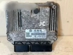 Контролер / модуль ЕБУ Skoda Octavia Mk2 (1Z) 03G906021JC 0281013238