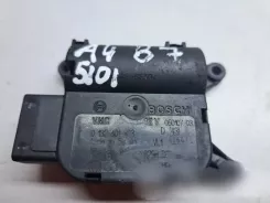 Audi A4 S4 B7 8E 8H Моторчик підігрівача 3600 05010703