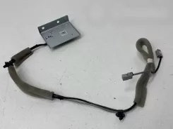 GPS-антена Subaru Legacy 86277AL13A 10590407