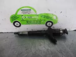Паливна форсунка Toyota Land Cruiser (J100) 2367030140 07H04881 DENSO
