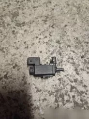 BMW 5 E60 E61 Вакуумний клапан / Турбінний електромагнітний клапан 1742712 06T125 72234100