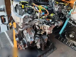 Двигун Renault Trafic III (X82) M9R717 100075526R