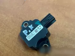 Датчик удару подушки безпеки Tesla Model S 100527500A 01130441880