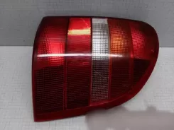 Задній ліхтар Ford Mondeo MK II 93BG13N004 014311954RR