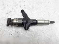 Паливний форсунка Subaru Outback 16613AA020 02K01108 DENS07890