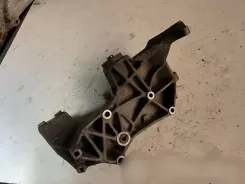 Кріплення генератора Audi A4 S4 B5 8D 058145523E
