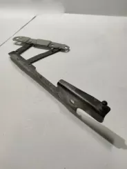 Петлі капота/кришки Jeep Liberty 55176923A 0V86 40430
