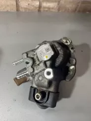 Skoda Fabia Mk3 (NJ) Паливний насос високого тиску 04B130755F 0422884hlr 04l130101
