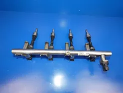 Volvo V60 Впорскування рампи BM5G9H487CA 0400267024
