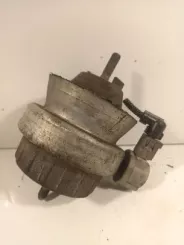 Підвіска двигуна Audi A6 S6 C6 4F 4F0199379bk 012850