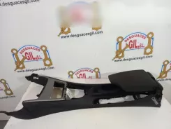 Підлокітник центрального тунелю BMW 1 E81 E87 106450