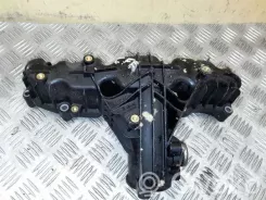 Впускний колектор Volkswagen PASSAT B6 031129711