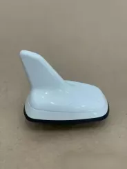 Audi A3 S3 8V GPS антена 8V0035503N 10219633 441200058