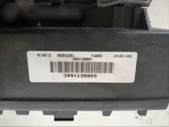 Jeep Grand Cherokee (WJ) Рамка/модуль запобіжників 04692114AC 0001122147