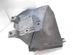 Корпус повітряного фільтра Audi A8 S8 D2 4D 077133837S