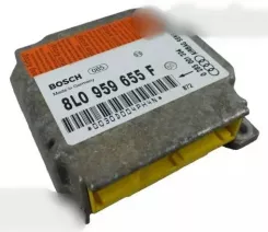 Блок керування подушками безпеки Audi A3 S3 8L 8L0959655F 0285001304