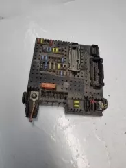 Рамка / модуль запобіжників Volvo V70 30728512 05W233 28017881