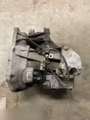 Ford Fiesta 5-ступінчаста механічна коробка передач 8A6R7002FA 106069007