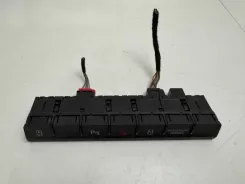 Кнопка аварійної сигналізації Skoda Karoq 565927132AK 03498800302 5177001106791001