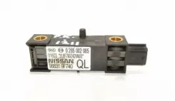 Датчик удару подушки безпеки Nissan Primera 0285002085