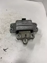 Кронштейн двигуна Volkswagen PASSAT B6 3C0199555 070205084415