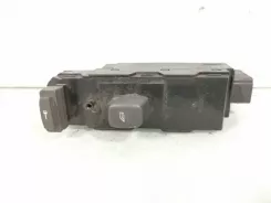 Кнопки вікон Volvo S60 8682837 MP3522C0052 01W35E
