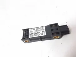 Датчик удару подушки безпеки Nissan Almera N16 98830BM640 0285002007