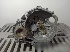 Seat Ibiza V (KJ) Механічна 5-ступінчаста коробка передач UDK 0AJ300043NX 0AJ300043N