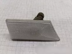 Opel Vectra C Поворотник переднього крила 138101911 09180672