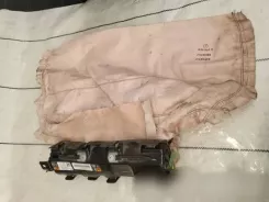 Подушка безпеки для колін Tesla Model S 100525900g