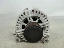 Audi A3 S3 8P Генератор 05F906023C