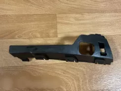 Кронштейн / кріплення переднього бампера Ford Focus 4M5117E856AC 08113899
