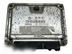 Контролер / модуль ЕБУ Seat Arosa 030906032C 0261204909 26SA5962