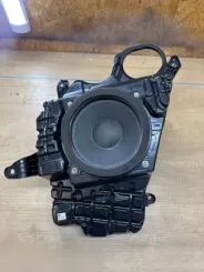 Сабвуфер Toyota RAV 4 (XA50) 8615042070 08520D0092